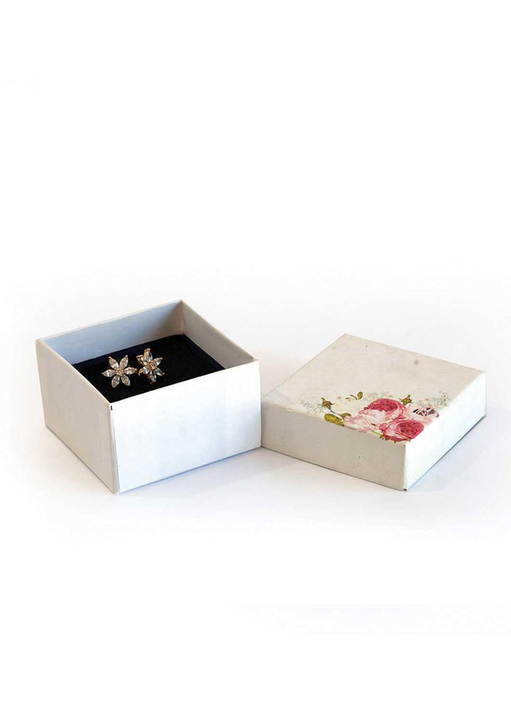 Flower on the Mid Design Box for Packing Gift - BoxGhar